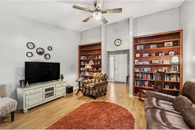 102 Brookhollow Lane, Archdale, NC 27263 - Photo 11