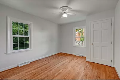 3401 Kenmore Street, Greensboro, NC 27408 - Photo 15
