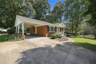 423 Bradley Rd, Winston-Salem, NC 27107 - Photo 3