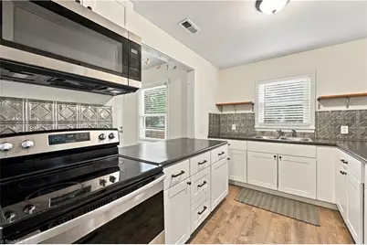 5038 Pinewood Drive, Winston-Salem, NC 27106 - Photo 9