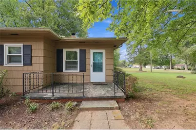 5038 Pinewood Drive, Winston-Salem, NC 27106 - Photo 25