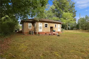 5038 Pinewood Dr, Winston-Salem, NC 27106 - Photo 23