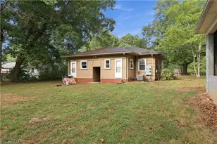 5038 Pinewood Dr, Winston-Salem, NC 27106 - Photo 21