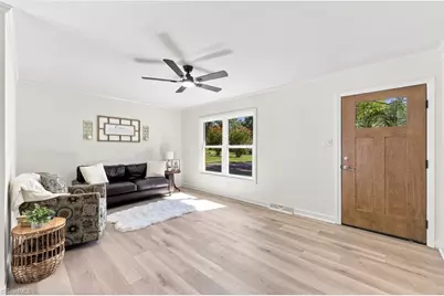 2930 Lake Drive, Burlington, NC 27217 - Photo 9
