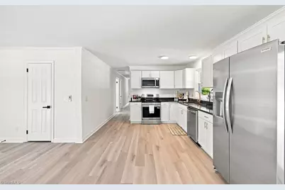 2930 Lake Drive, Burlington, NC 27217 - Photo 11