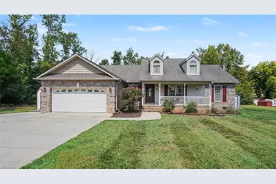 504 Evergreen Trail, Thomasville, NC 27360 - Photo 1