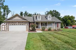 504 Evergreen Trail, Thomasville, NC 27360 - Photo 3