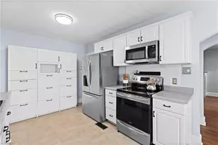 2348 Rosewood Ave, Winston-Salem, NC 27103 - Photo 9