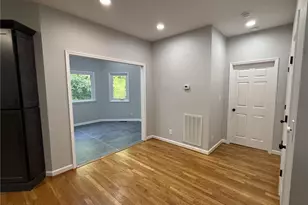 2528 Treetop Ln, Winston-Salem, NC 27101 - Photo 7