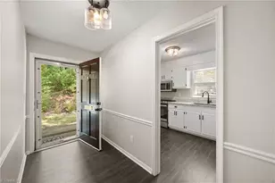 3959 Valley Ct, Winston-Salem, NC 27106 - Photo 5