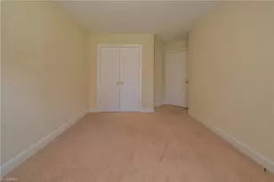 2103 Forest Edge Dr, Greensboro, NC 27406 - Photo 21