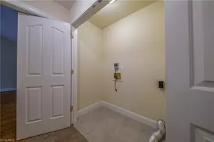 2103 Forest Edge Dr, Greensboro, NC 27406 - Photo 17