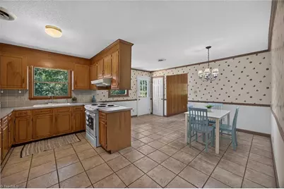 5408 Hidden Valley Road, Greensboro, NC 27407 - Photo 9