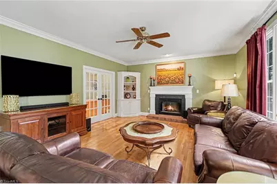 7901 Merrick Court, Greensboro, NC 27409 - Photo 11