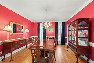 7901 Merrick Ct, Greensboro, NC 27409 - Photo 17