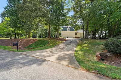 7901 Merrick Court, Greensboro, NC 27409 - Photo 43