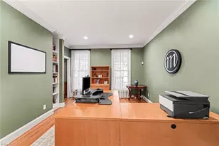 7901 Merrick Ct, Greensboro, NC 27409 - Photo 23