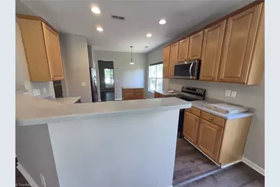 4061 Fountain Grove Drive, High Point, NC 27265 - Photo 5
