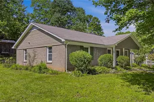2200 Creekwood Dr, Greensboro, NC 27407 - Photo 1