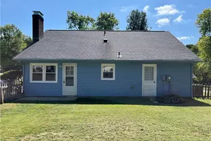 1681 Village Pl, Winston-Salem, NC 27127 - Photo 5