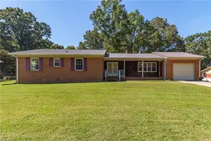 115 Monroe Dr, Lexington, NC 27292 - Photo 1