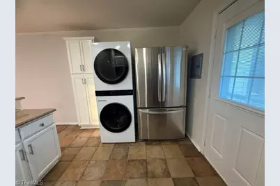 411 Overlook Street, Greensboro, NC 27403 - Photo 9