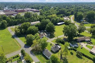 1115 Graham St, Burlington, NC 27217 - Photo 31