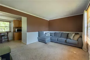 3006 Saxon Pl, Greensboro, NC 27406 - Photo 13