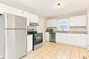 205 Lorraine Dr, Winston-Salem, NC 27107 - Photo 9
