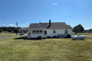 2709 Murray Rd, State Road, NC 28676 - Photo 7