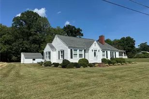 2709 Murray Rd, State Road, NC 28676 - Photo 3