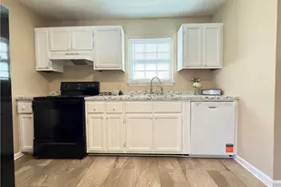 1930 Wood Ave, Burlington, NC 27215 - Photo 9