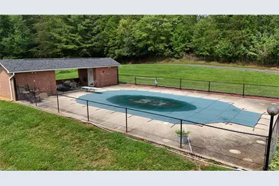 4285 W Pine Street, Mount Airy, NC 27030 - Photo 25