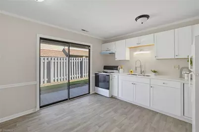 340 Vista Circle, Winston-Salem, NC 27106 - Photo 13