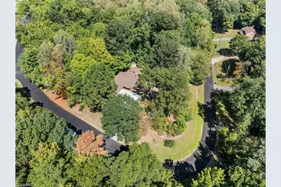 5 Windsor Circle, Thomasville, NC 27360 - Photo 3