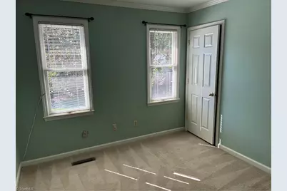 930 Foxhall Drive, Winston-Salem, NC 27106 - Photo 17