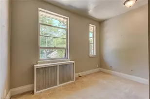 811 N Elm St, Greensboro, NC 27401 - Photo 31