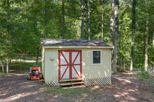 609 Forrest Dr, Reidsville, NC 27320 - Photo 33