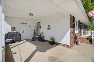 309 Bedford Dr, Eden, NC 27288 - Photo 5
