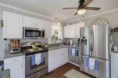 309 Bedford Drive, Eden, NC 27288 - Photo 17