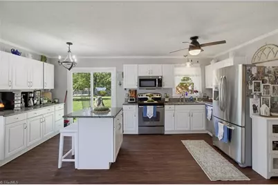 309 Bedford Drive, Eden, NC 27288 - Photo 11