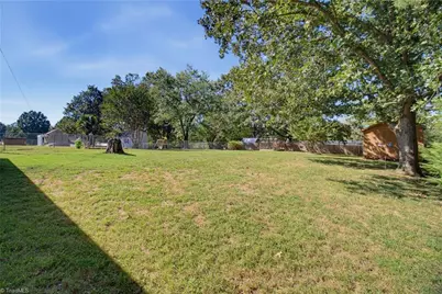 309 Bedford Drive, Eden, NC 27288 - Photo 31