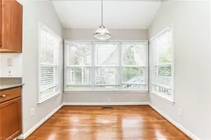 1505 Bridgetown Ct, Greensboro, NC 27407 - Photo 5