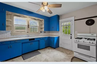 912 Spring Garden Street, Greensboro, NC 27407 - Photo 7