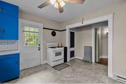 912 Spring Garden Street, Greensboro, NC 27407 - Photo 9