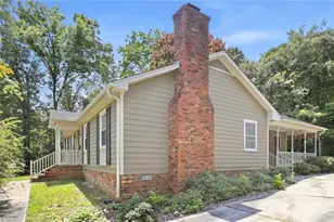 3104 Merryweather Rd, Greensboro, NC 27407 - Photo 17