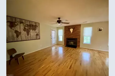 21 Meadowood Glen Way #D, Greensboro, NC 27409 - Photo 3