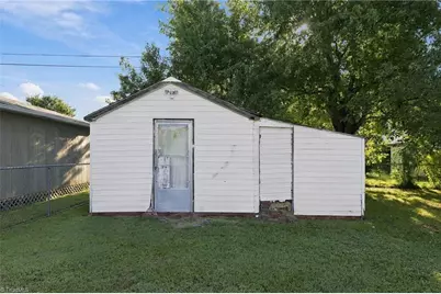 607 Walker Avenue, Graham, NC 27253 - Photo 29