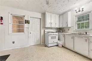 607 Walker Ave, Graham, NC 27253 - Photo 23