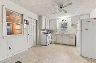 607 Walker Ave, Graham, NC 27253 - Photo 21